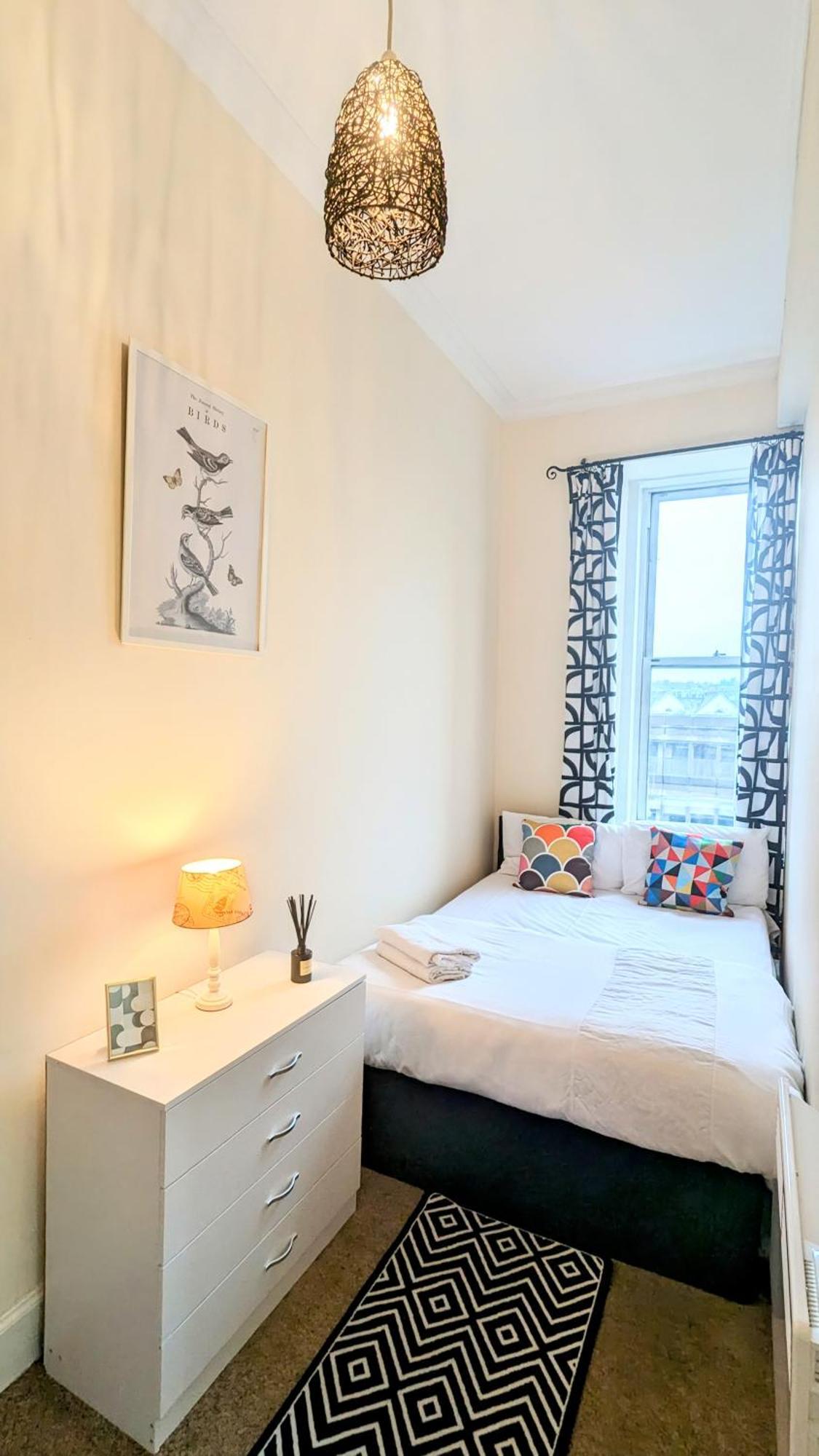 Sunny Haymarket Room エディンバラ エクステリア 写真